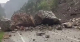 ADANA’DA HEYELAN NEDENİYLE TUFANBEYLİ – SAİMBEYLİ KARA YOLU ULAŞIMA KAPANDI