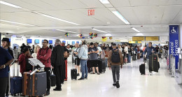 ABD’DE KÖTÜ HAVA KOŞULLARI NEDENİYLE 2 BİNDEN FAZLA UÇUŞ ERTELENDİ VEYA İPTAL EDİLDİ