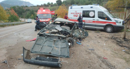 ADANA’DA İKİ OTOMOBİLİN ÇARPIŞTIĞI KAZADA 1 KİŞİ ÖLDÜ, 3 KİŞİ YARALANDI