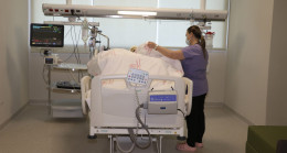 KIRGIZİSTAN’IN BAŞKENTİ BİŞKEK’TE YANGINDA VE HELİKOPTER KAZASINDA YARALANARAK TÜRKİYE’YE GETİRİLEN 4 KİŞİNİN TEDAVİSİ ADANA’DA SÜRÜYOR