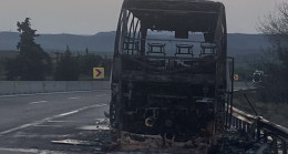 ADANA’NIN POZANTI İLÇESİNDE SEYİR HALİNDEYKEN YANGIN  ÇIKAN YOLCU OTOBÜSÜNDE HASAR OLUŞTU