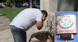 Adana, Mersin, Osmaniye ve Hatay’da yüksek nem oranıyla etkisini sürdüren sıcak hava vatandaşları bunaltıyor.