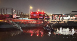 Adana’da sulama kanalına düşen otomobildeki 4 kişi yaralandı