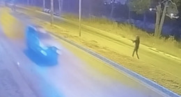 Adana’da iş yerini kurşunladıkları kişiden haraç isteyen 2 zanlı tutuklandı