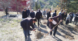 Adana’da heyelan nedeniyle ölen öğretmenler anısına hatıra ormanı oluşturuldu
