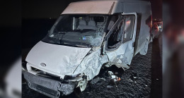 Mersin’de 3 aracın karıştığı zincirleme trafik kazasında 4 kişi yaralandı