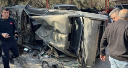 Mersin’de takla atan otomobildeki 1 kişi öldü, 1 kişi yaralandı