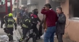 MERSİN’DE YANGIN ÇIKAN EVDE MAHSUR KALAN 3 ÇOCUK İTFAİYE EKİPLERİNCE KURTARILDI