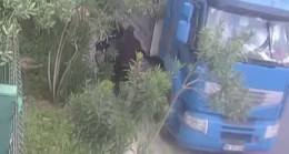 Adana’da 2 tırda yapılan Hırsızlık anları güvenlik kameralarınca görüntülendi