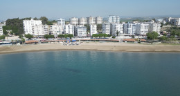 Adana’daki Ayas Belediye Plajı mavi bayrak verildi