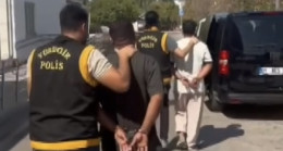 Adana’da ev kurşunlanması olayına karıştığı öne sürülen 2 zanlı tutuklandı