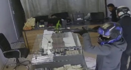 Hatay’da 4 kilogram altının gasbedildiği silahlı kuyumcu soygunuyla ilgili gözaltına alınan 5 şüpheliden 4’ü tutuklandı