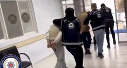 Hatay’da yurda yasa dışı yollarla giren 8 Suriyeli yakalandı, göçmen kaçakçılığı yaptığı iddiasıyla 2 zanlı tutuklandı