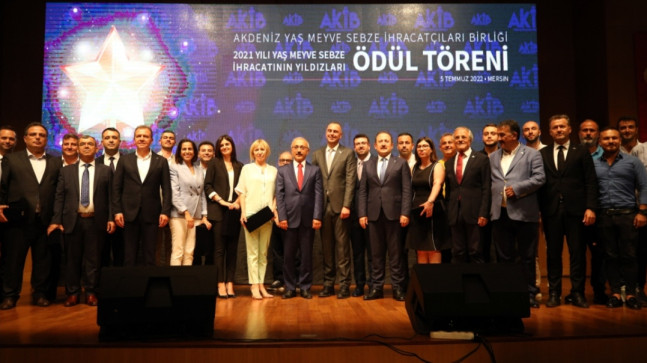 AKDENİZ’DE EN FAZLA YAŞ MEYVE VE SEBZE İHRACATI YAPAN FİRMALAR ÖDÜLLENDİRİLDİ