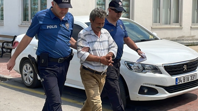 Adana’da klima motorunu çalması kameraya yansıyan zanlı yakalandı