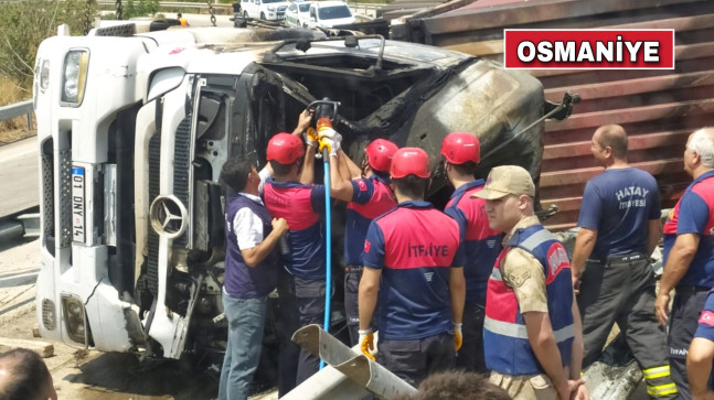 OSMANİYE’DE DEVRİLEREK YANAN TIRDA SIKIŞAN SÜRÜCÜ HAYATINI KAYBETTİ.
