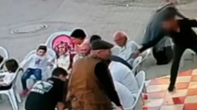 ADANA’DA BİR KİŞİ YAKINININ DÜĞÜNÜNDE BACAĞINDAN VURULARAK YARALANDI