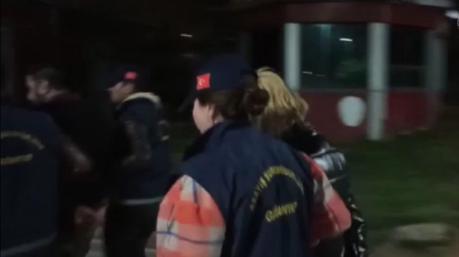 GAZİANTEP’TE  BİR BİNANIN GİRİŞİNE EYP ATILMASINA İLİŞKİN 2 KİŞİ TUTUKLANDI