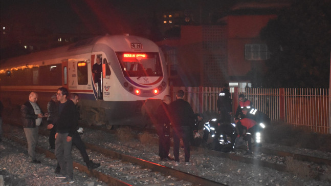 ADANA’DA TRENİN ÇARPTIĞI 24 YAŞINDAKİ GENÇ YAŞAMINI YİTİRDİ