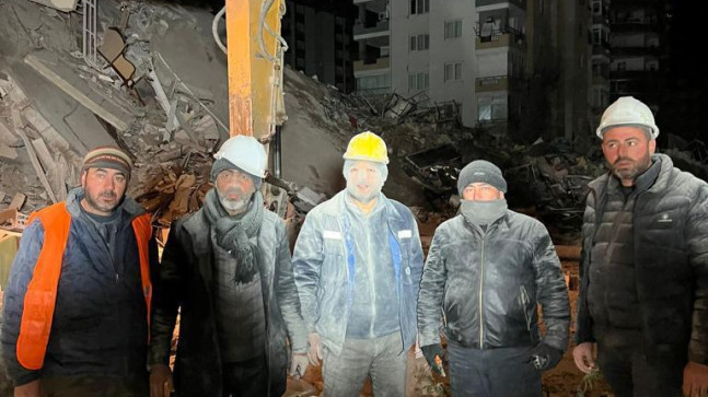 YIKILMASI TEHLİKELİ OLAN BİNALARI  DEVLETİMİZİN VE MİLLETİMİZİN GÜCÜYLE CAN AİLESİ OLARAK CANIMIZ PAHASINA KONTROLLÜ ŞEKİLDE YIKTIK