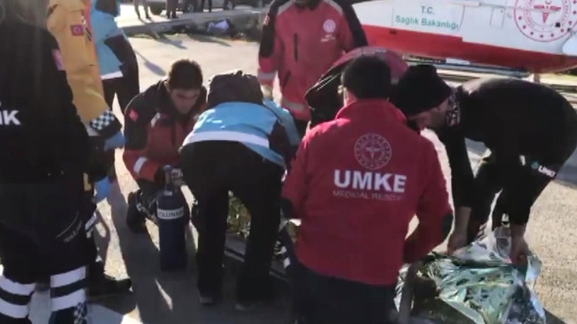 DEPREMİN 228. SAATİNDE ENKAZDAN ÇIKARILAN 2 ÇOCUK ADANA’YA SEVK EDİLDİ