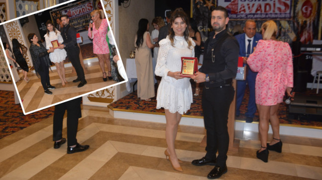 BAŞARILI, ÜNLÜ SİYASETÇİ İŞ KADINI GÜLSÜM ATAŞ’A GAZETENİN GALA GECESİNDEN ONUR ÖDÜLÜ