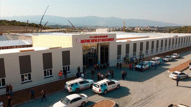 HATAY’DA DEFNE DEVLET HASTANESİNİN YAPIMINDA SONA GELİNDİ