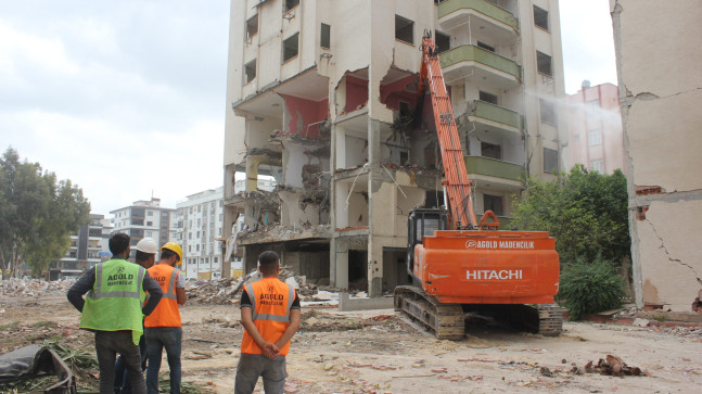 OSMANİYE’DE 10 BİN AĞIR HASARLI BİNA 90 GÜNDE YIKILACAK