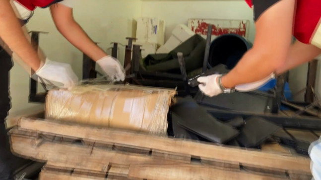 MERSİN’DE SİLAH KAÇAKCILIĞI OPERASYONUNDA ARAÇTA YAKALANAN 4 KİŞİ TUTUKLANDI