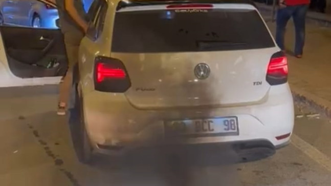 ADANA’DA BİR AYLIK TRAFİK DENETİMLERİNDE 187 SÜRÜCÜYE CEZA UYGULANDI GÜRÜLTÜ ÇIKARAN EKZOZ KULLANAN ARAÇLARA CEZA YAĞDI