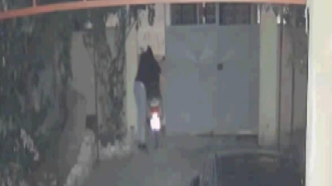 ADANA’DA 6 MOTOSİKLET ÇALAN ZANLI KAMERA GÖRÜNTÜLERİNDEN TESPİT EDİLEREK YAKALANDI