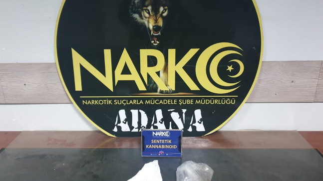 ADANA’DA UYUŞTURUCU OPERASYONUNDA YAKALANAN 2 ŞÜPHELİ TUTUKLANDI