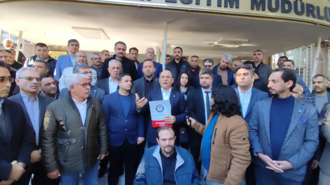 ADANA’DA BİR ÖĞRETMENİN DARBEDİLDİĞİ İDDİASI!