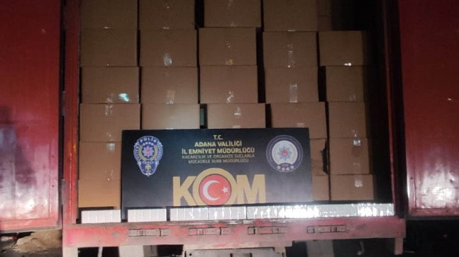 ADANA’DA 300 BİN PAKET KAÇAK SİGARA ELE GEÇİRİLDİ