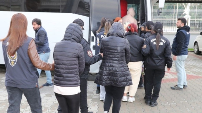 MERSİN’DE YASA DIŞI BAHİS OPERASYONUNDA  YAKALANAN 16 ŞÜPHELİDEN 13’Ü TUTUKLANDI