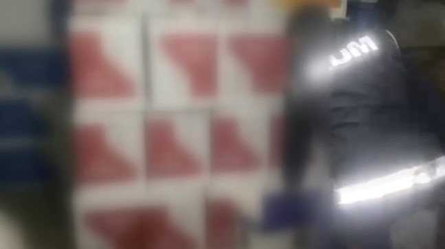 ADANA’DA BİR DEPOYA YAPILAN OPERASYONDA 5 MİLYON 670 BİN MAKORON ELE GEÇİRİLDİ