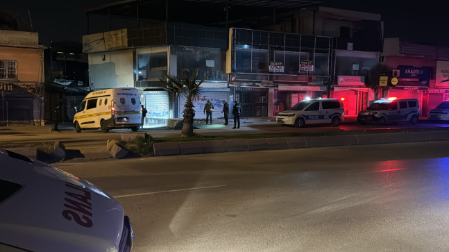 ADANA’DA AKRABALAR ARASINDAKİ SİLAHLI KAVGADA 6 KİŞİ SİLAHLA YARALANDI