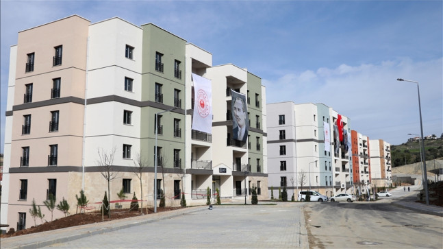 ADANA’DA DEPREMDE YAPILAN İNŞA ÇALIŞMALARINDAN 8 BİN 122 HAK SAHİBİ FAYDALANACAK