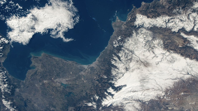 TÜRKİYE’NİN İLK ASTRONOTU GEZERAVCI, UZAYDAN ÇEKTİĞİ ADANA FOTOĞRAFLARINI PAYLAŞTI