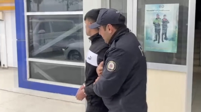 ADANA’DA 7 SUÇTAN  21 YIL 8 AY KESİNLEŞMİŞ HAPİS CEZASI BULUNAN KİŞİ YAKALANDI