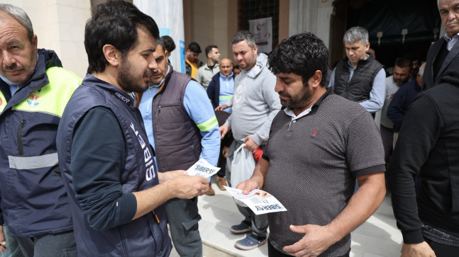 ADANA’DA 1490 CAMİDE VATANDAŞLAR DOLANDIRICILIK OLAYLARINA KARŞI BİLGİLENDİRDİ