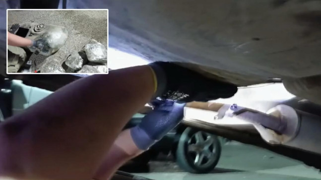 OSMANİYE’DE HAFİF TİCARİ ARACIN YAKIT DEPOSU VE GİZLİ BÖLMELERİNE YERLEŞTİRİLMİŞ 14 KİLO 50 GRAM SENTETİK UYUŞTURUCU ELE GEÇİRİLDİ