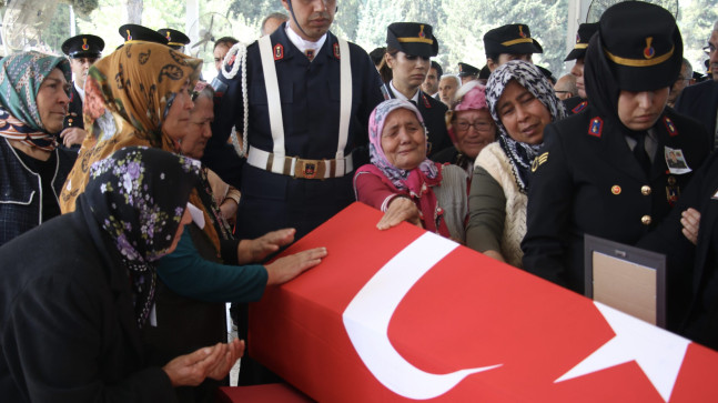 ŞEHİT JANDARMA ASTSUBAY KIDEMLİ BAŞÇAVUŞ NEBİ ÇULLU, MEMLEKETİ ADANA’DA TOPRAĞA VERİLDİ
