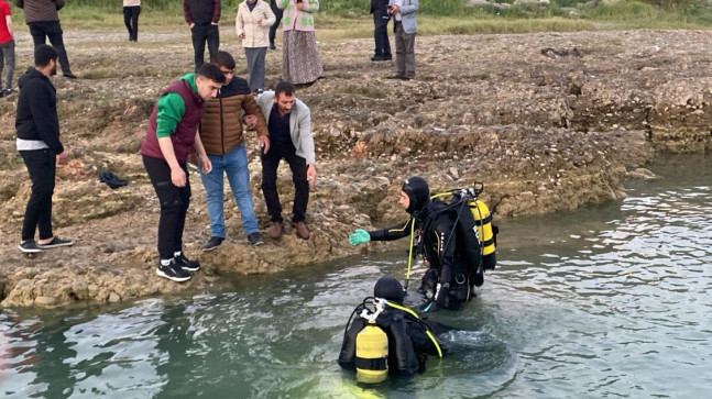 ADANA’DA BARAJ GÖLÜNDE KAYBOLAN KİŞİNİN CANSIZ BEDENİ BULUNDU