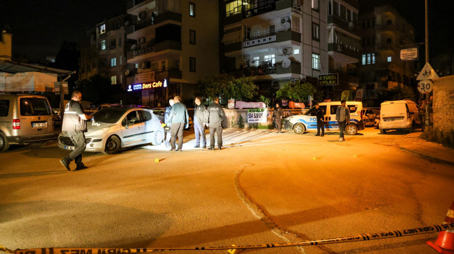 ADANA’DA SİLAHLI SALDIRIYA UĞRAYAN KADIN YARALANDI