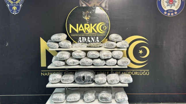 ADANA’DA UYUŞTURUCU OPERASYONUNDA YAKALANAN 21 ŞÜPHELİDEN 13’Ü TUTUKLANDI