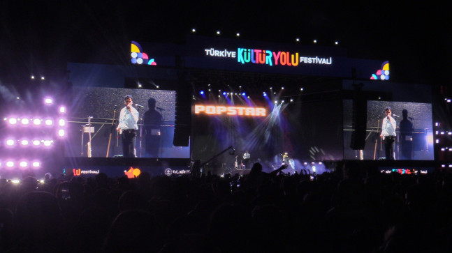 Uluslararası Portakal Çiçeği Karnavalı müzik grubu “KÖFN” konseriyle sona erdi