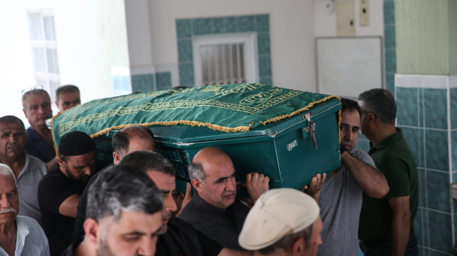 Mersin’de otobüste darbedilmesiyle gündeme gelen 77 yaşındaki engelli Ramazan Polat, hayatını kaybetti.