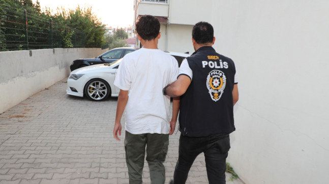 Mersin’de internette müstehcen görüntüler yayan 3 zanlı tutuklandı