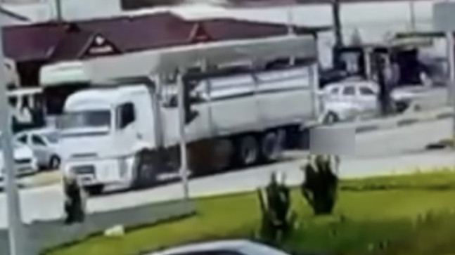 Hatay’da kamyonun çarptığı yaya hayatını kaybetti